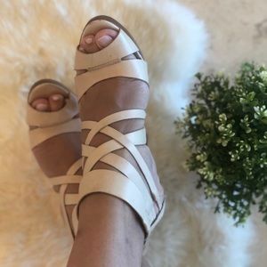 ALDO Stewpot Zip Up Heel Size 7